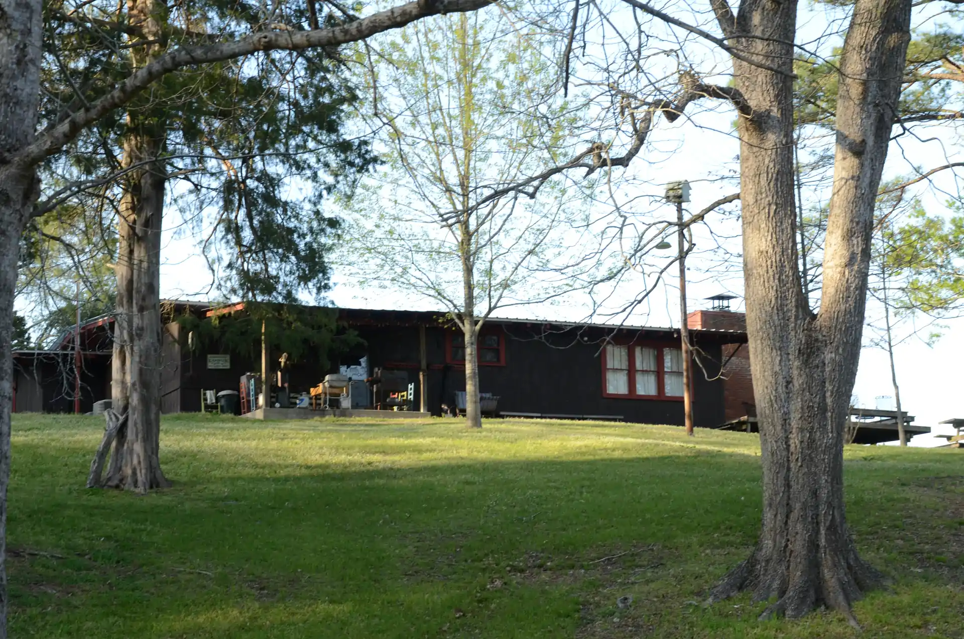 Crocketts Bluff Hunting Lodge