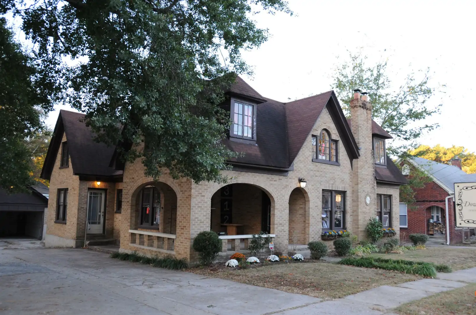 DR. T. E. BUFFINGTON HOUSE, BENTON, SALINE COUNTY, AR