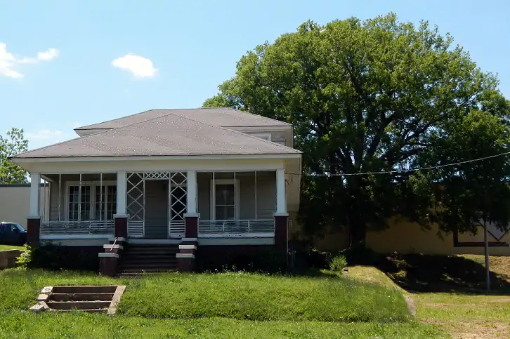 Hyten House, Main St., Benton, AR