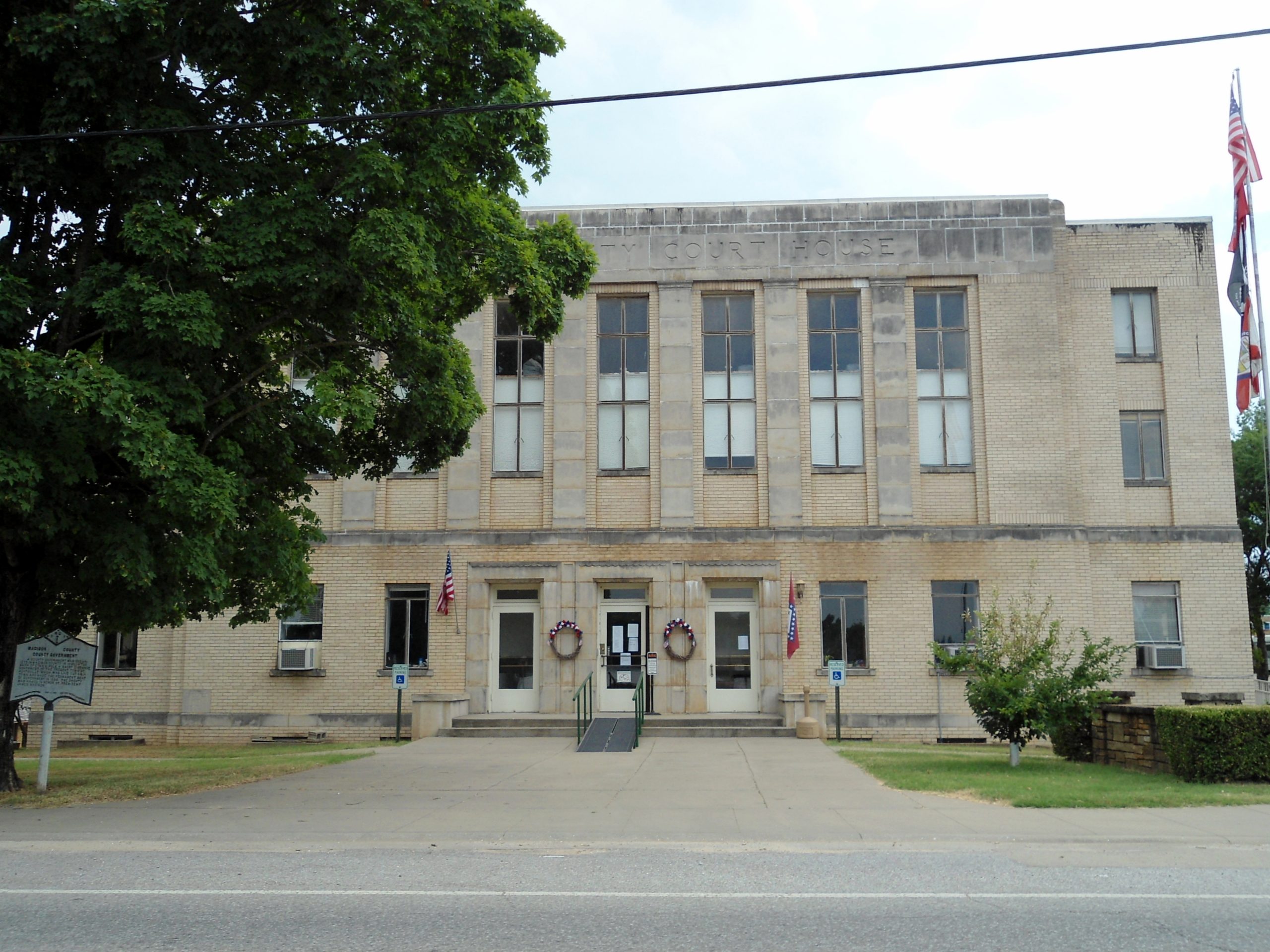 Madison County Courthouse in Huntsville AR